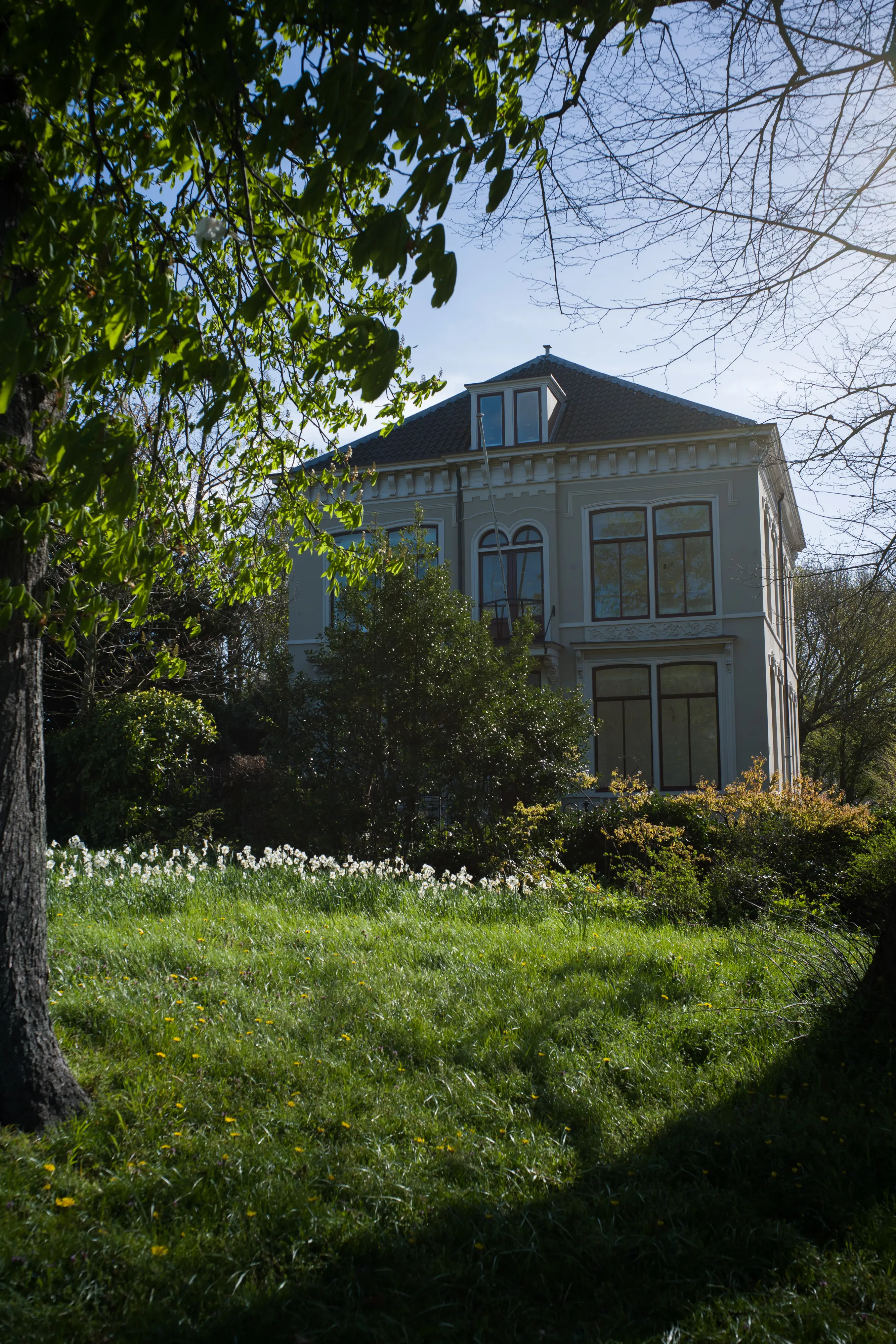 Beautiful house in Haarlem shot with the Ksana @ f/8