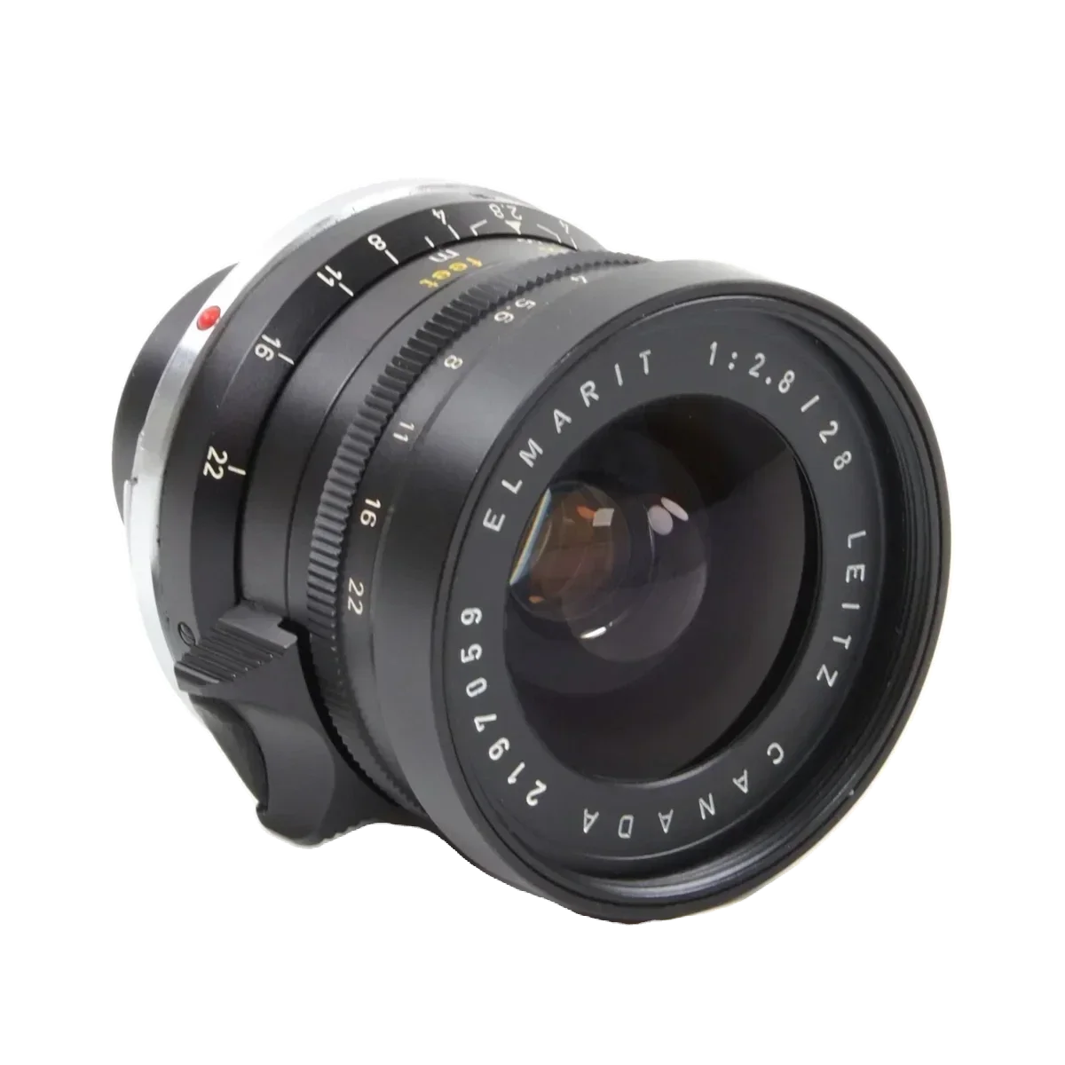 Leica 28mm f2.8 Elmarit First Version (9 Element with black paint