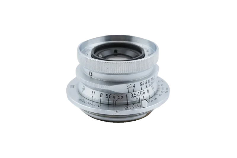 Leica Summaron 35mm f/3.5 with OVU SOONC