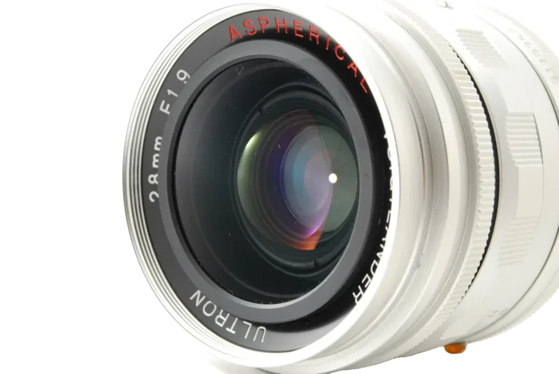 Voigtländer Ultron 28mm f/1.9