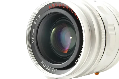 Voigtländer Ultron 28mm f/1.9