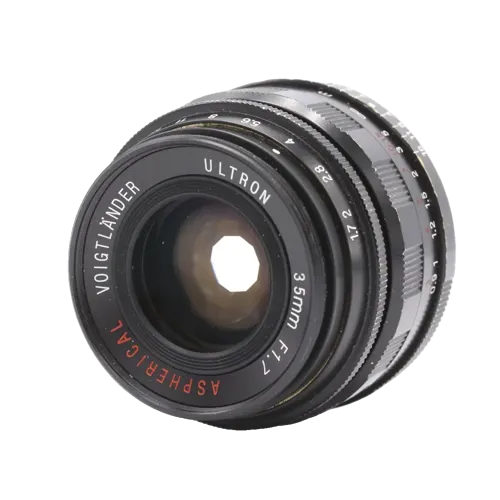 Voigtländer Ultron 35mm f/1.7 I