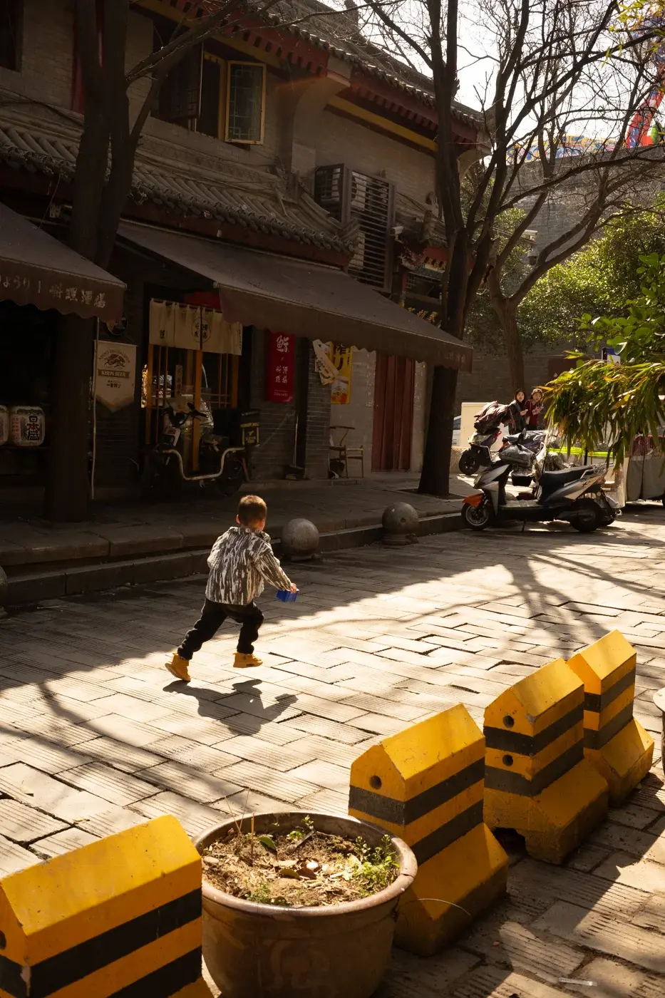 Voigtlander Nokton 35mm f/1.4 II MC lens