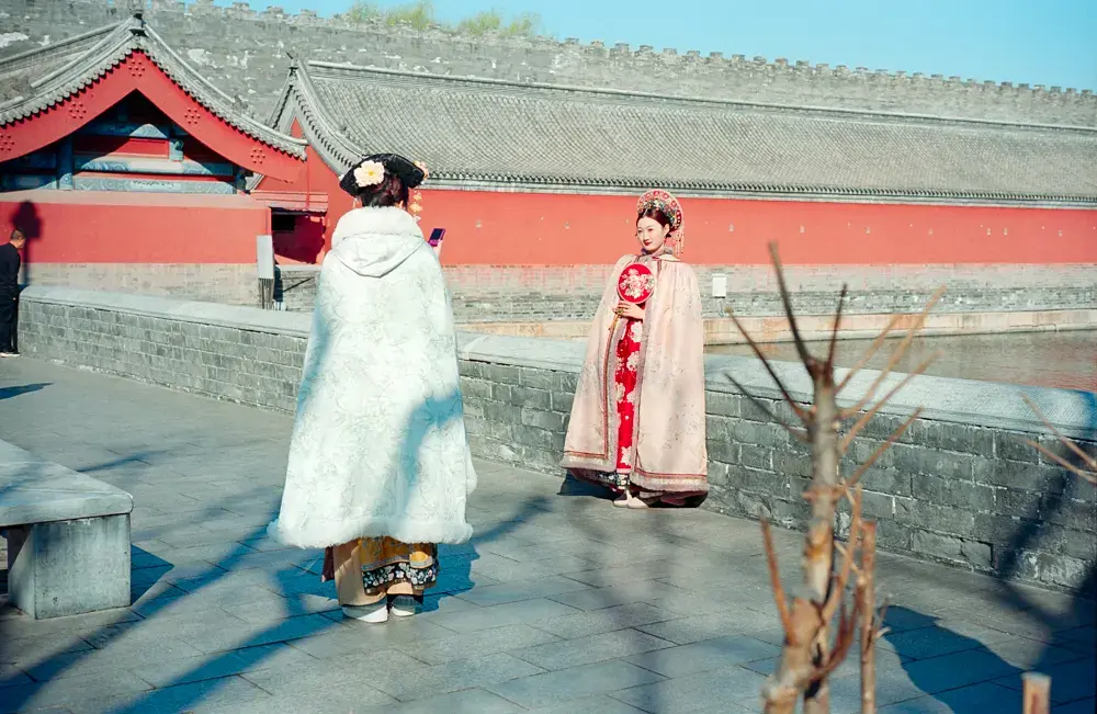Two ladies at Forbidden City, Beijing, f/8 with the Color Skopar 50mm f/2.2