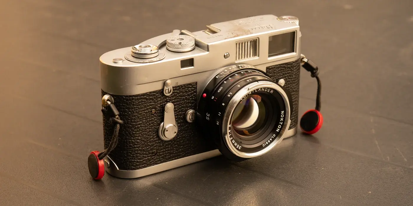 Voigtlander Nokton 35mm f/1.4 II MC lens