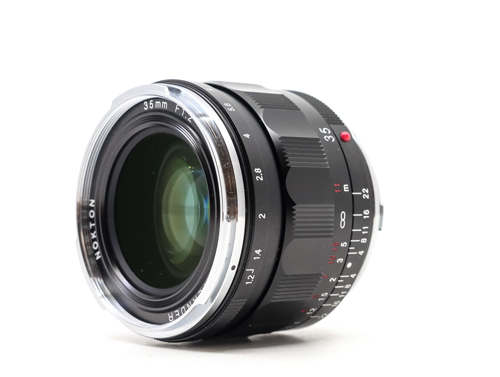 Voigtländer Nokton 35mm f/1.2 III