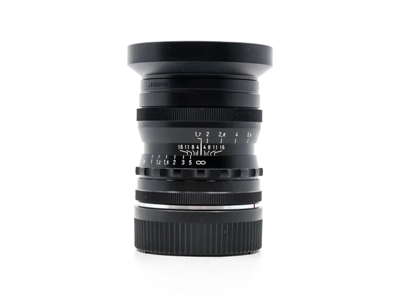 Voigtländer Ultron 35mm f/1.7 II