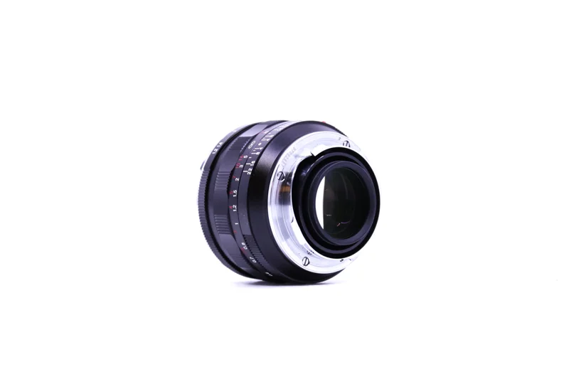 Voigtländer Nokton 40mm f/1.2