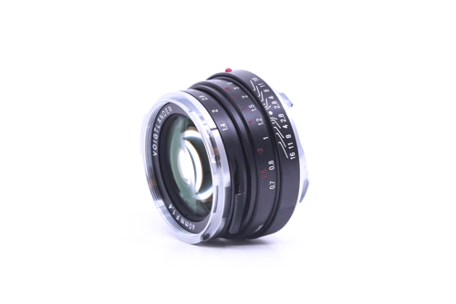 Voigtländer Nokton 40mm f/1.4