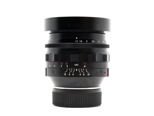 Nokton 50mm f/1.1