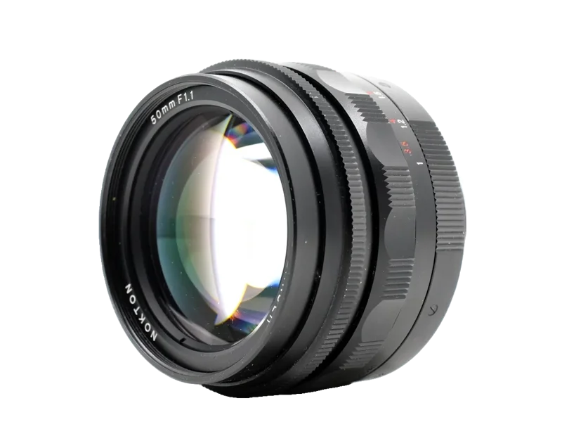 Voigtländer Nokton 50mm f/1.1