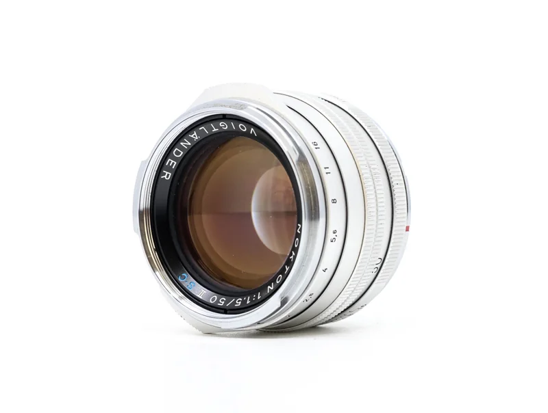Voigtländer Nokton 50mm f/1.5 II
