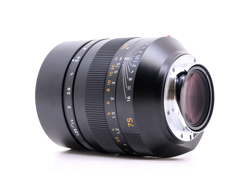 Leica Noctilux-M 75mm f/1.25