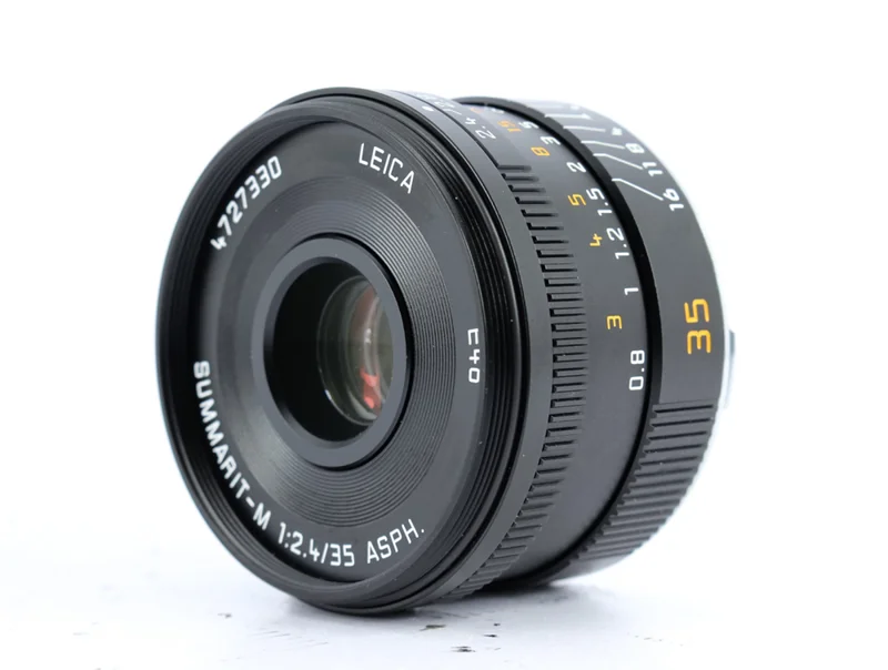 Leica Summarit-M 35mm f/2.4