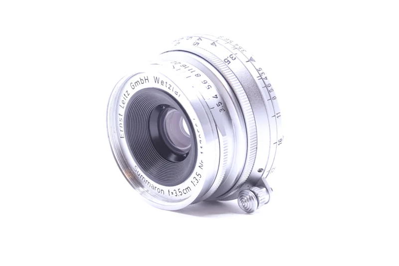 Leica Summaron 35mm f/3.5 with OVU SOONC-M
