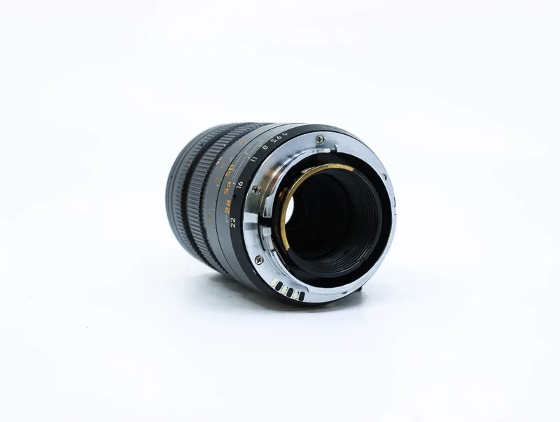 Leica Tri-Elmar-M 28-35-50mm f/4 ASPH. Type 2