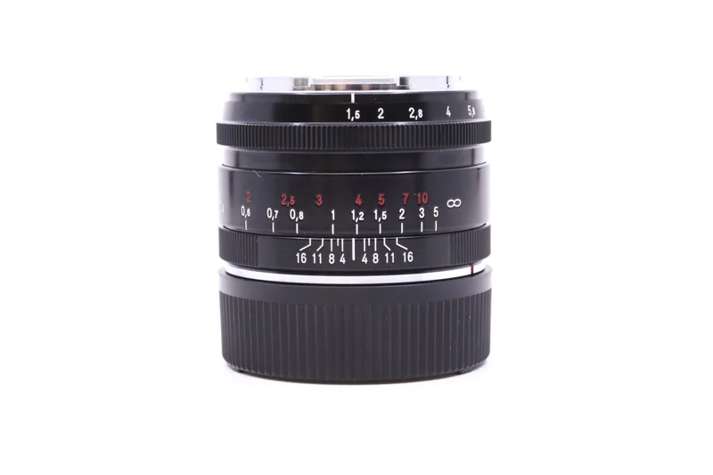 Voigtländer Nokton 35mm f/1.5 Aspherical VM Type 2