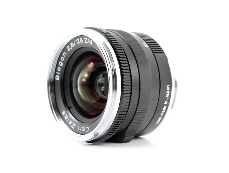 Carl Zeiss Biogon T* 28mm f/2.8 ZM