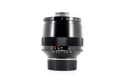 Carl Zeiss Sonnar T* 85mm f/2 ZM